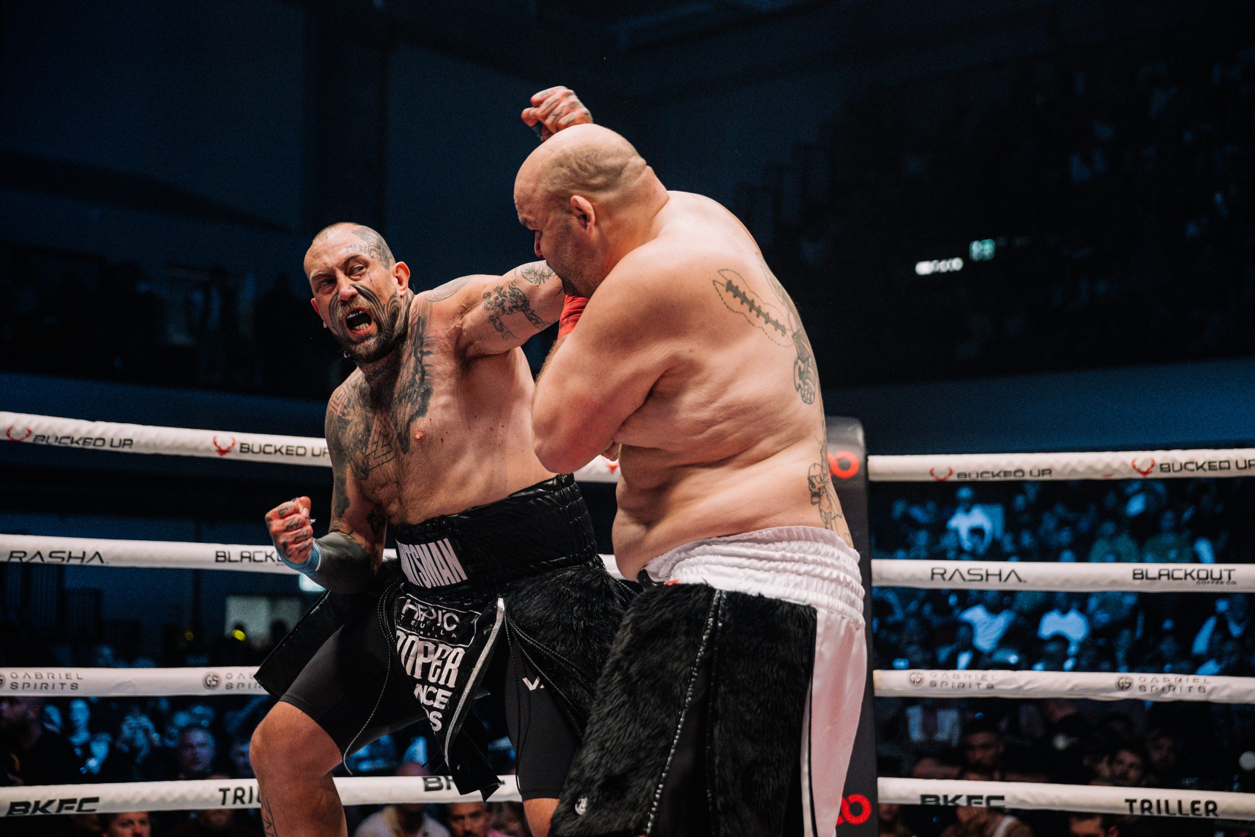 Łowca kontra Młot. BKFC wraca do Australii!