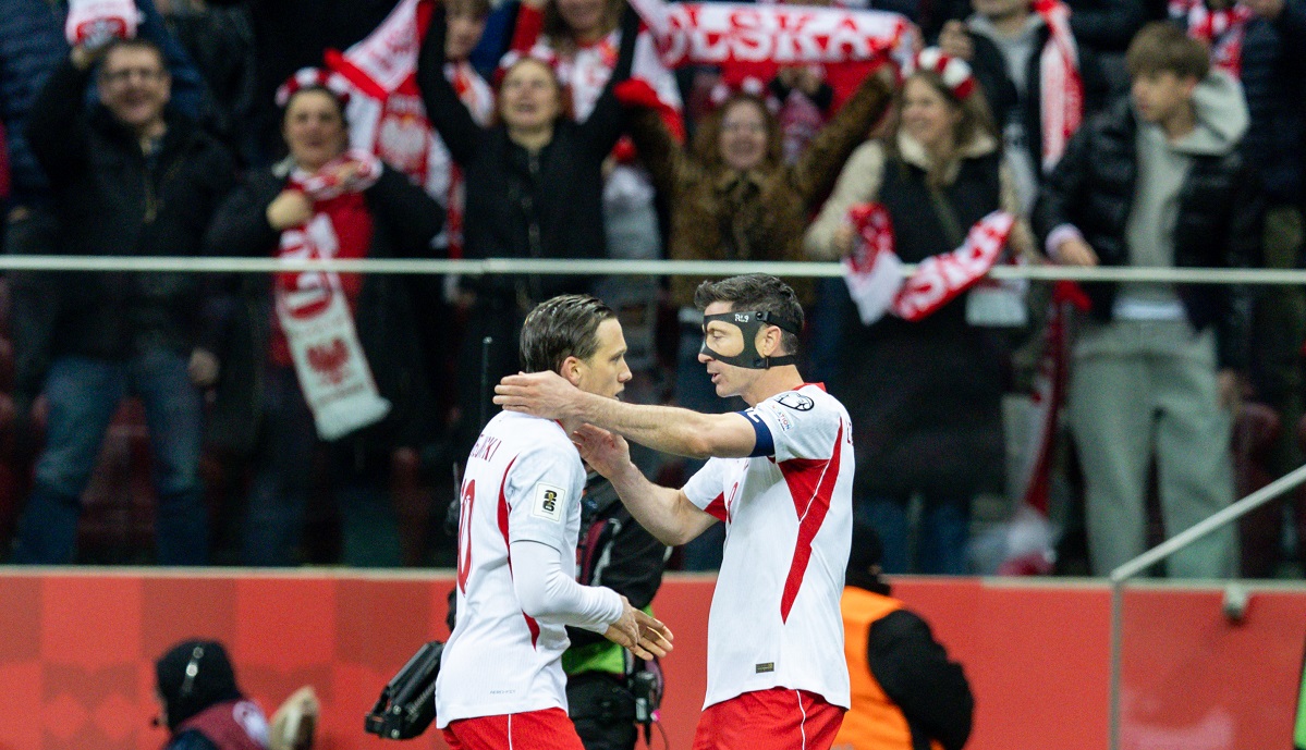 Lewandowski i Zieliński na ławce? Wichniarek wskazał dwóch młodych