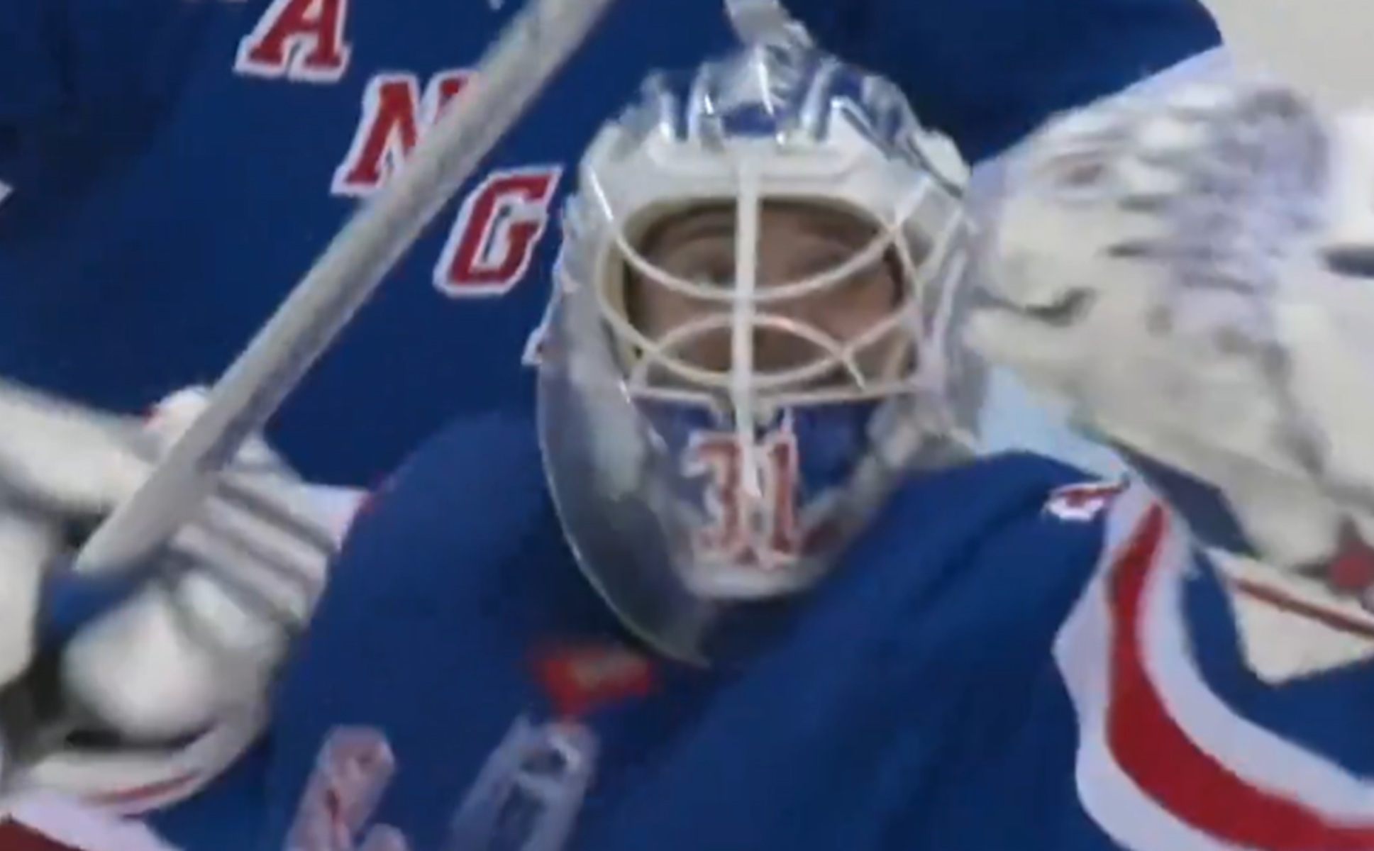 Pierwszy raz w historii. Bramkarz z golem w NHL