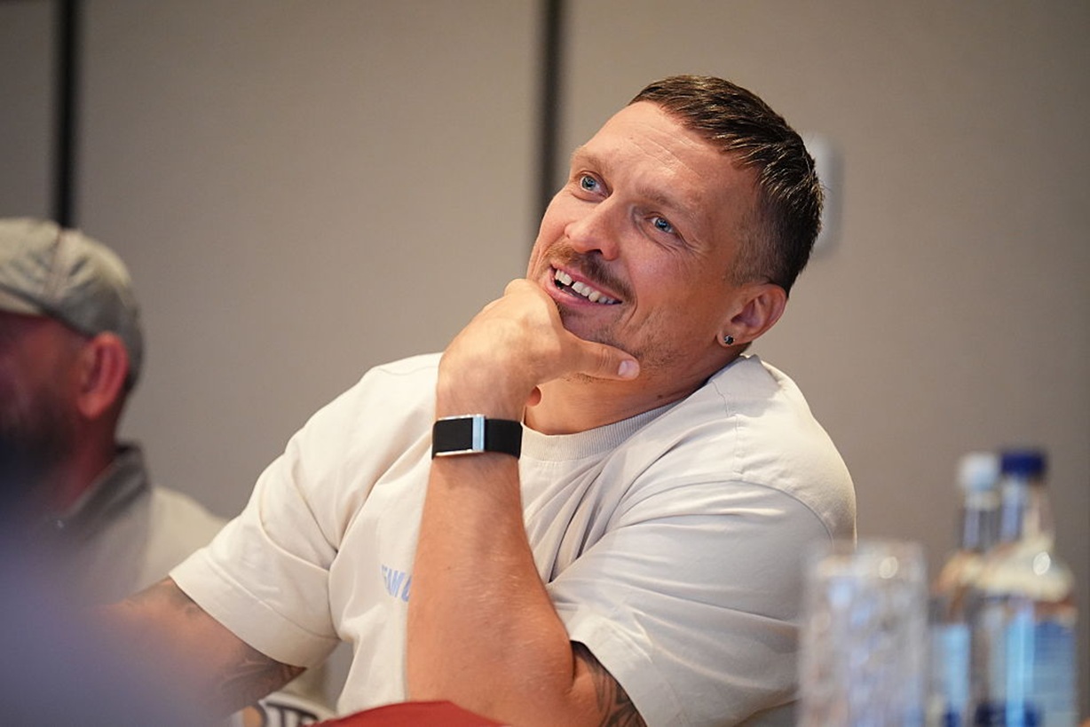 Wieszczy czarny scenariusz dla Usyka. "Daję mu pięć rund"