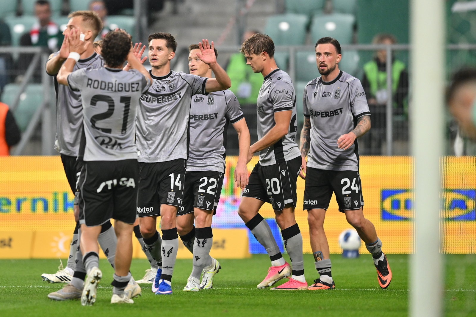 PKO Ekstraklasa: efektowny triumf Lecha Poznań we Wrocławiu