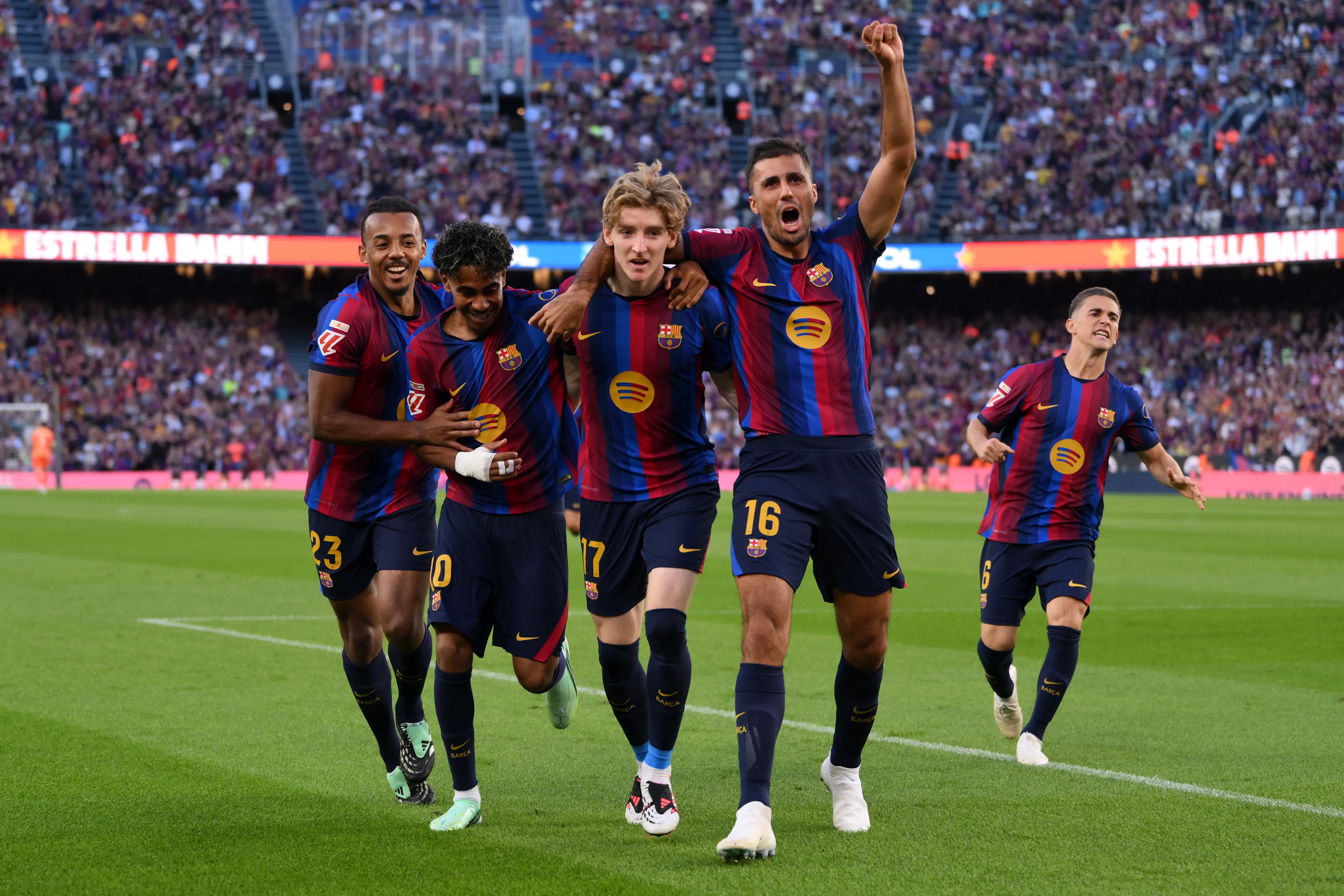Barcelona nie zna litości! Trzy gole, kolejna wygrana i historyczny rekord