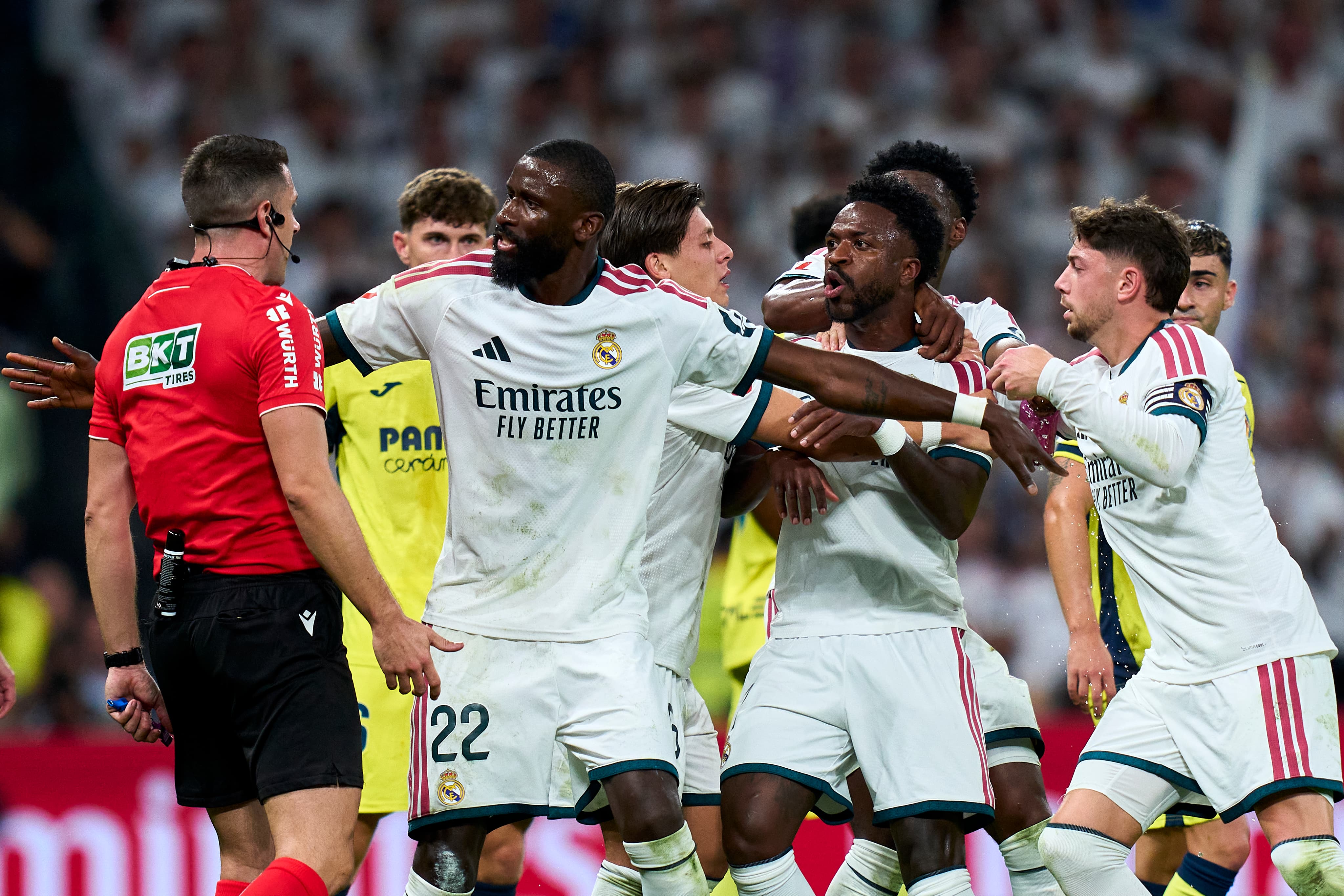 Vinicius przeprosił, a potem dolał oliwy do ognia. Gwiazdor może odpuścić El Clasico!