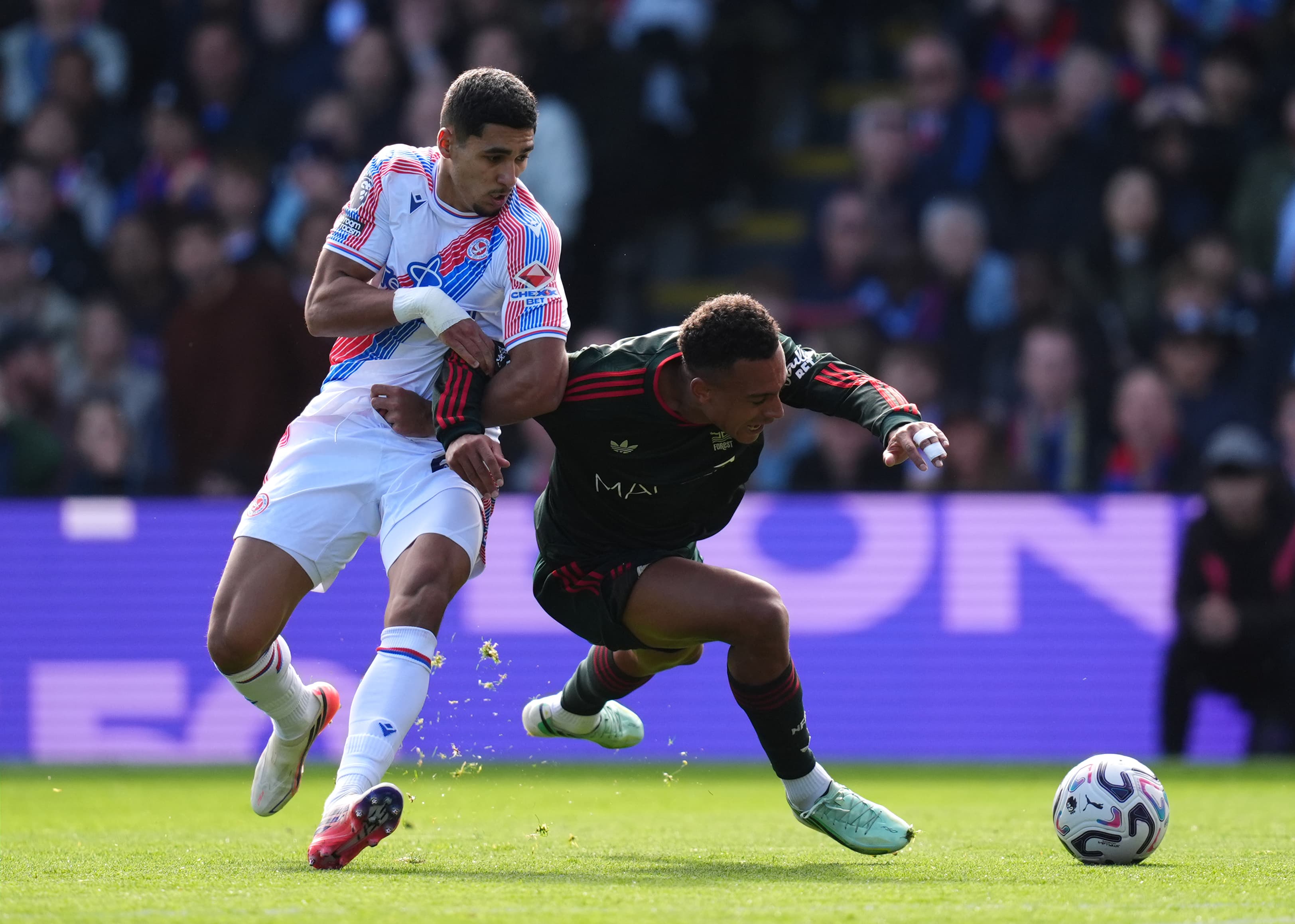 Wielki powrót Crystal Palace i cztery gole w Hull. Emocje w Premier League