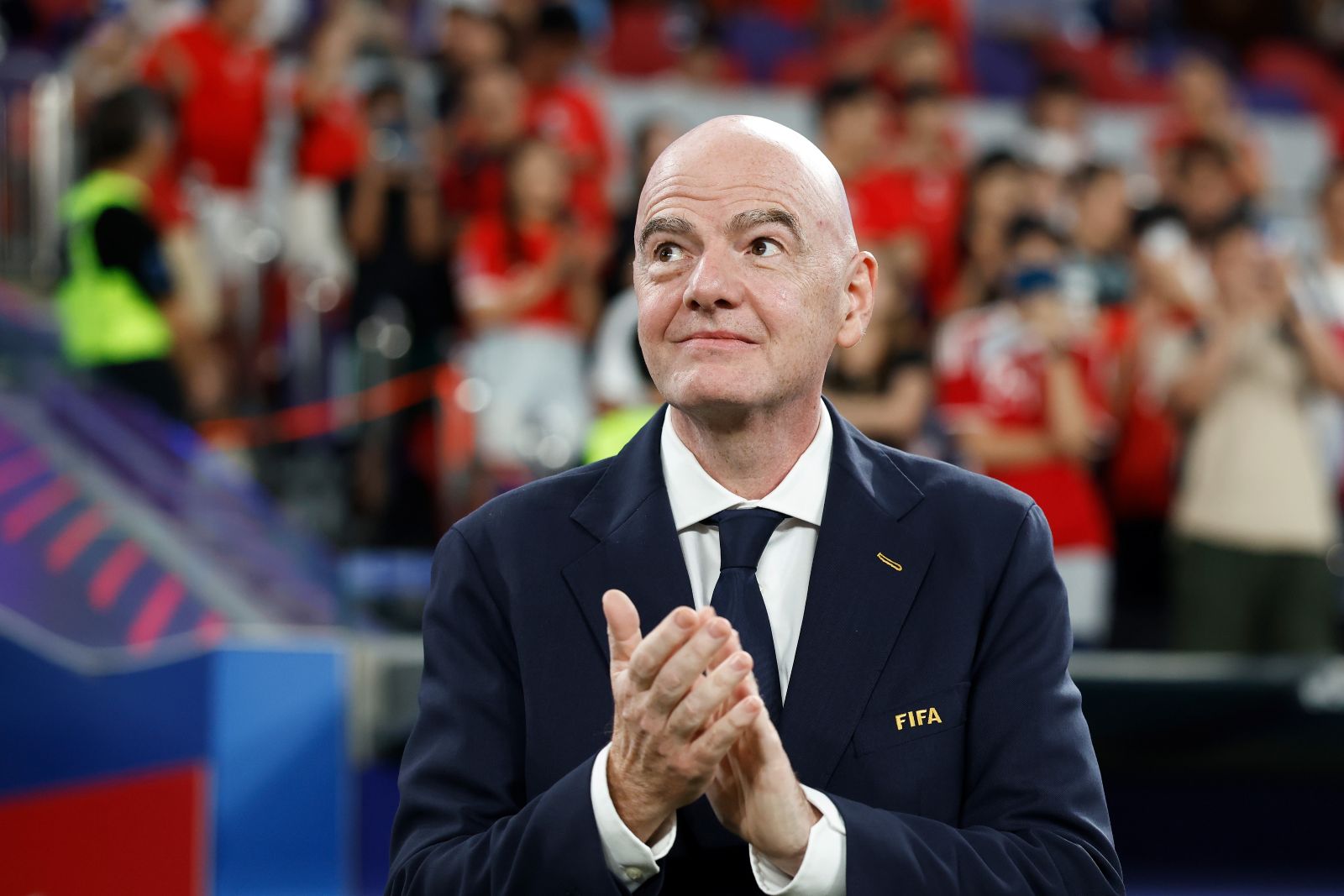 Media piszą o "ukrytej" pensji Infantino. Tyle miał zarobić na boku